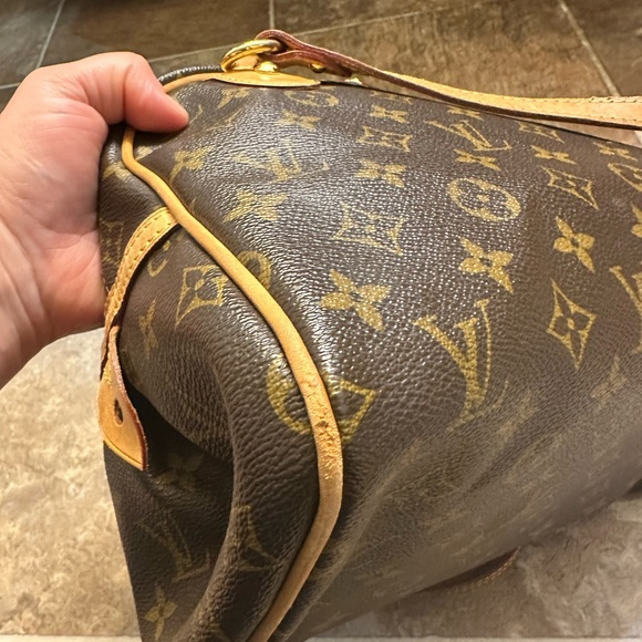 Louis Vuitton Brown Monogram Handbag - Picture 6 of 16